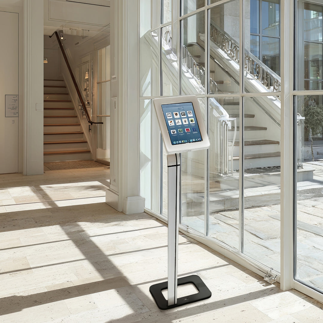 Stand de podea pentru tableta cu incuietoare, Maclean MC-645, alb