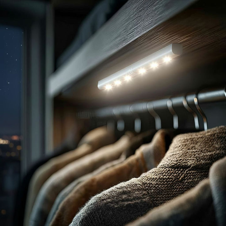 Lampă de bucătărie Maclean 6LED sub dulap, alungită, cu senzor de mișcare, 5xAA, MCE123