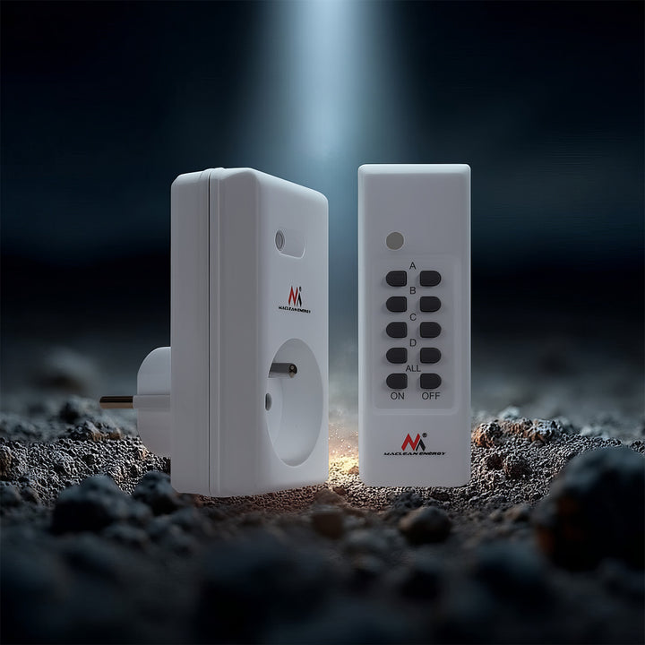 Priză de interior Maclean MCE151 controlată prin telecomandă. 1 buc. programabil + telecomandă + baterie pentru telecomandă
