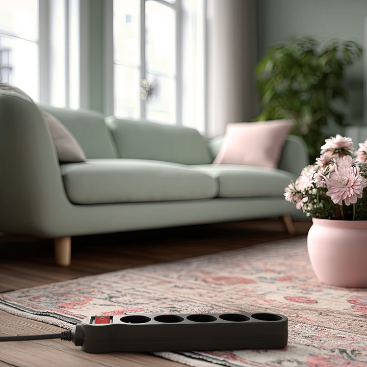 Maclean Energy power strip MCE183 Cablu de extensie cu 5 prize cu întrerupător
