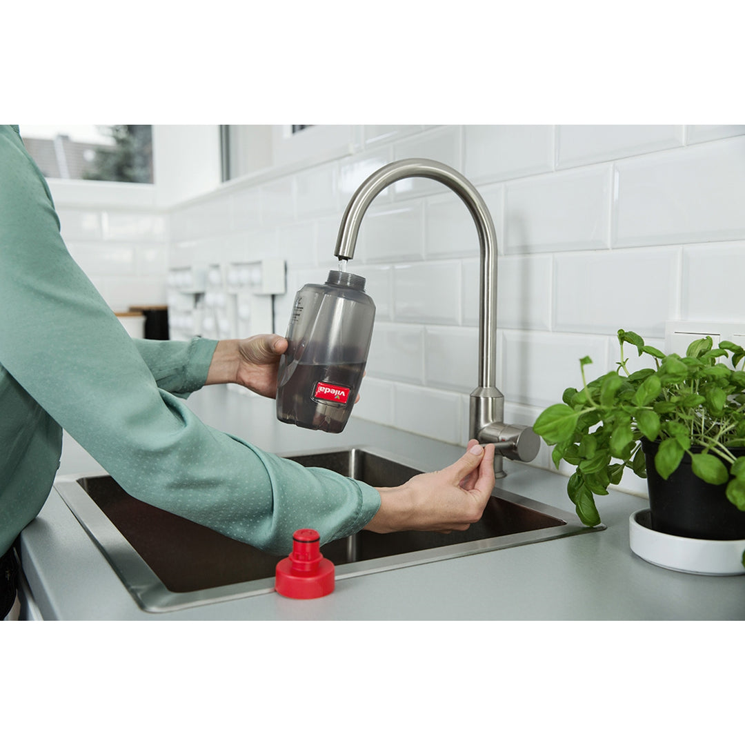 Sistem de spălare din microfibră, cu pulverizator integrat, capacitate XL 750 ml Vileda Spray & Clean