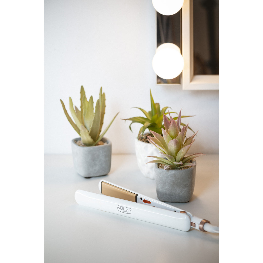 Placa de îndreptat părul cu plăci ceramice Adler AD 2317