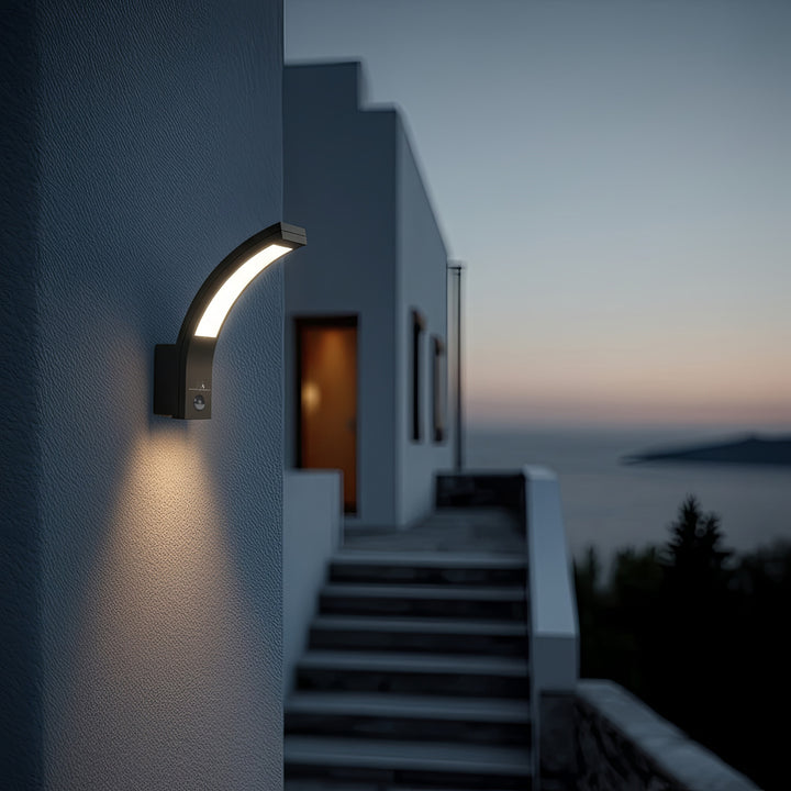 Lampă LED Maclean Energy MCE244 cu senzor de mișcare în infraroșu 750lm 10W IP54