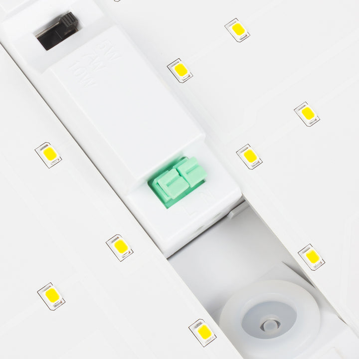 Lampă LED Maclean, pentru număr de casă, cu senzor de crepuscul, albă, max. 10 W, IP65, culoare neutră (4000 K), max. 1000 lm, MCE292 W