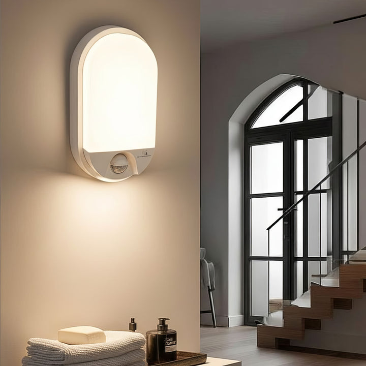 Lampă LED MCE340 cu senzor de mișcare în infraroșu - 1100lm 15W IP54, lumină naturală (4000K)