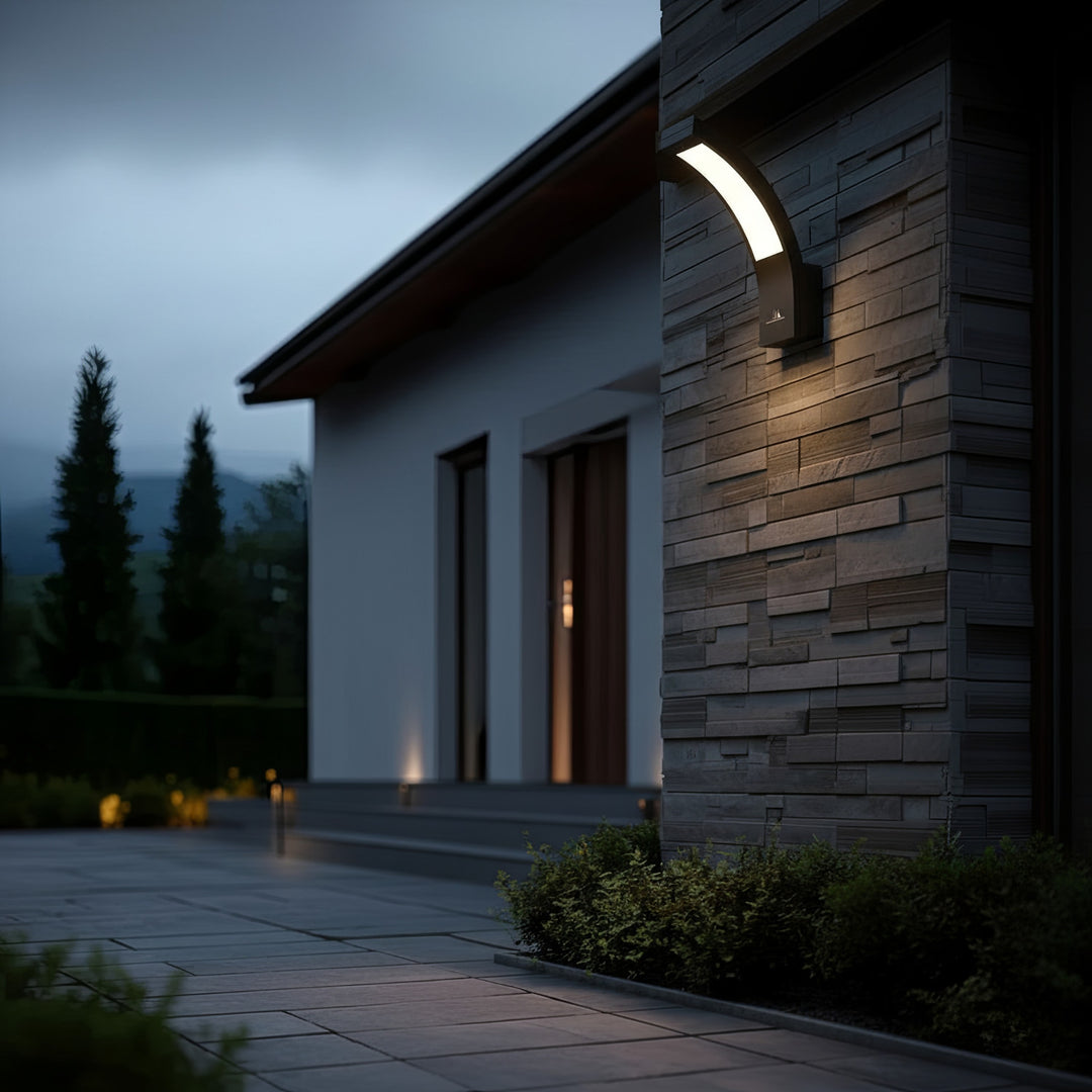 Lampa de perete cu LED-uri MCE343 B 800lm 10W IP54 Maclean Energy negru, alb natural (4000K)