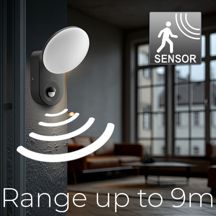 Lampă LED montată pe perete cu senzor PIR Maclean Energy MCE367 - PC+ALU, 15W (1100lm) Alb Neutru 4000K IP65 gri