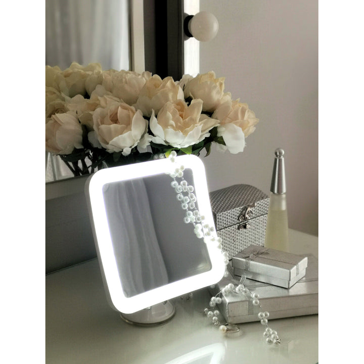 Oglindă de baie, pivotantă, cu iluminare LED CR 2169