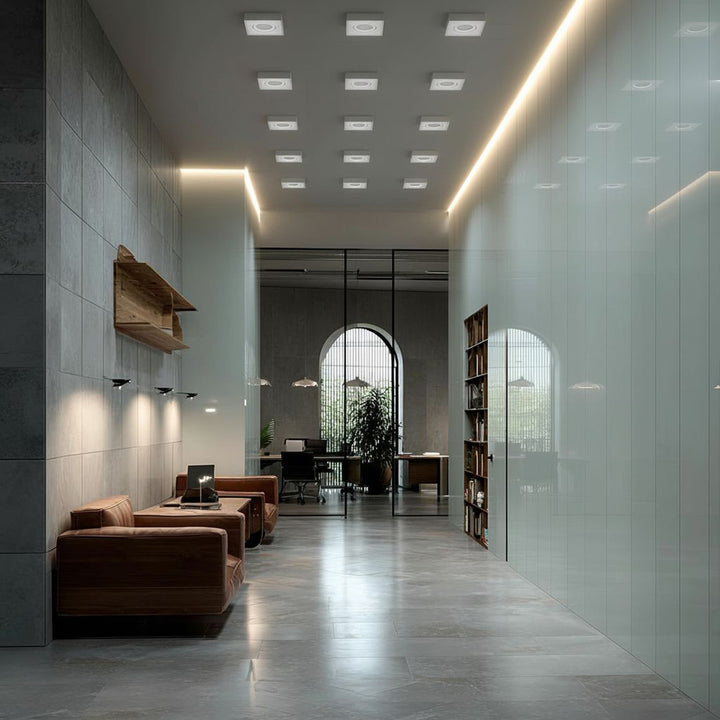 Corp de iluminat Maclean spot, pentru surse de lumină MR16 / GU10, alb, 94x94x32mm, pătrat, alu, MCE464 W