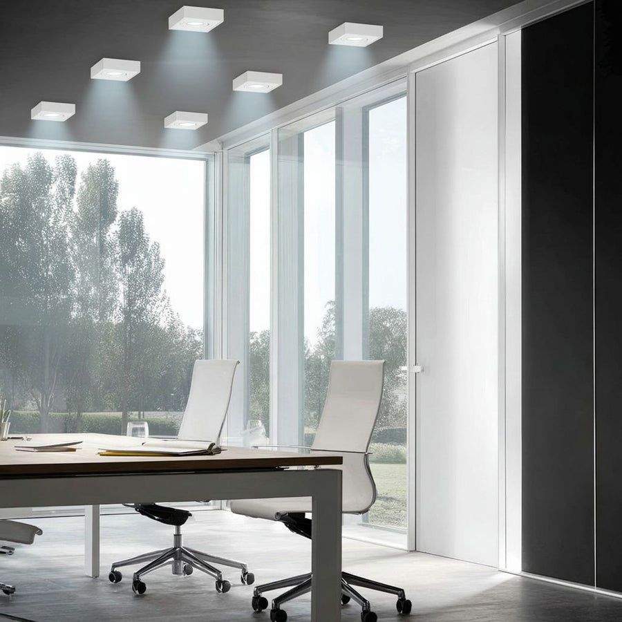 Corp de iluminat Maclean spot, pentru surse de lumină MR16 / GU10, alb, 94x94x32mm, pătrat, alu, MCE464 W