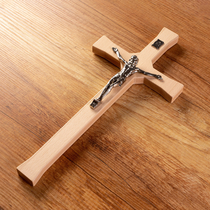Agățat cruce clasică cu o cruce naturală cu o cruce cu dungi 42x18x1.8cm