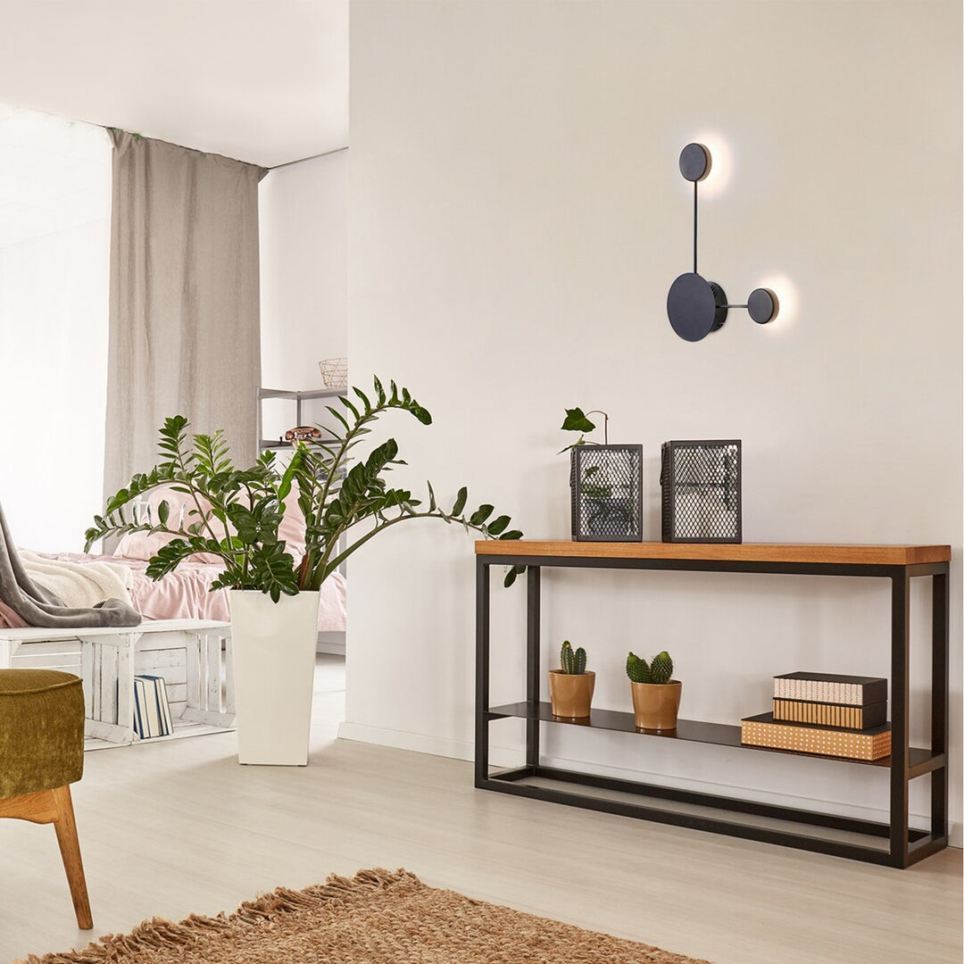 Aplică Amadeo LED 7W negru 6258 cu o temperatură de culoare de 4000 K