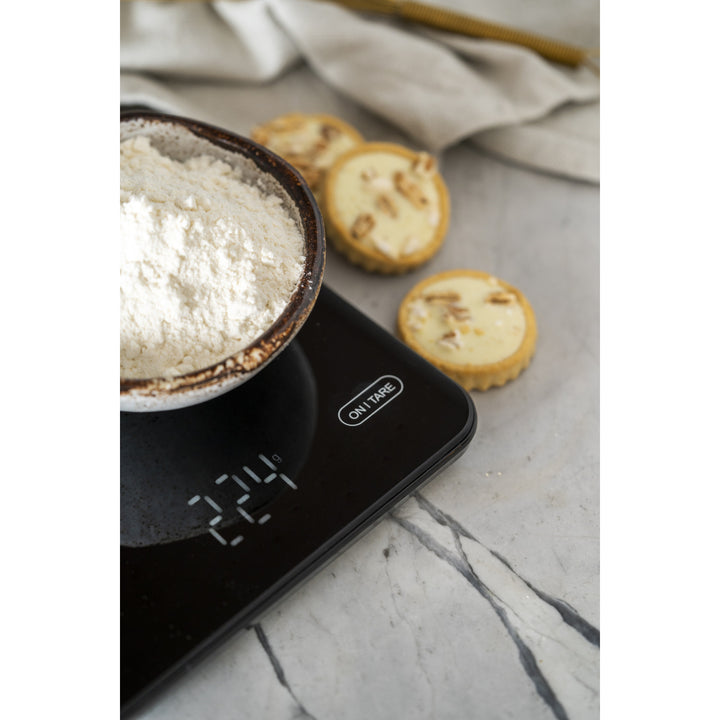 Cântar de bucătărie, Adler, negru, 10 kg, reîncărcabil prin USB, AD 3177