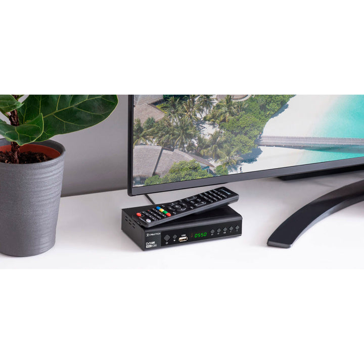 Decodor DVB-T2 H.265 HEVC KrugerMatz KM0550D cu EPG, PVR și Timeshift