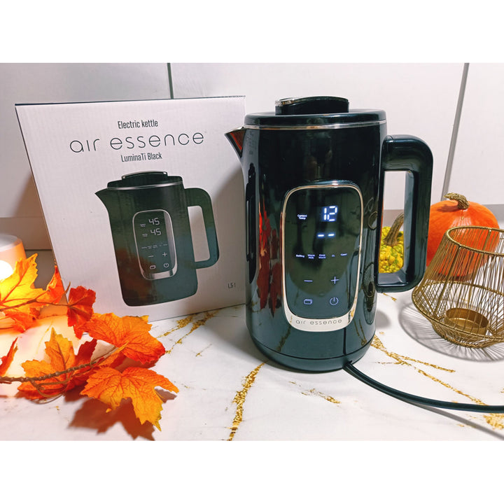 Fierbător electric Air Essence LuminaTi Black MAX cu funcție de declorare și decalcifiere, 2200 W, capacitate 1,5 L