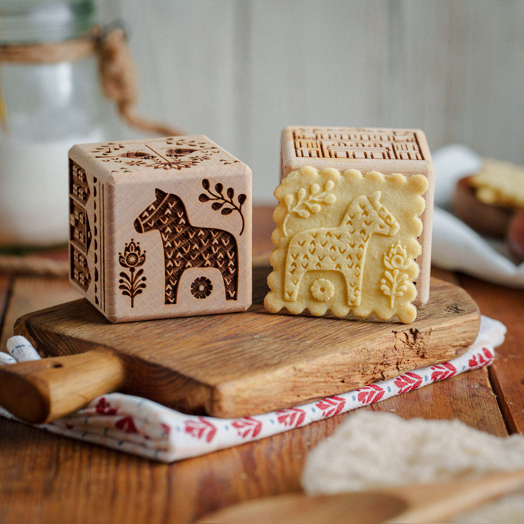 Stampila pentru prajituri din lemn gravat Goody Woody, 6 cm, lemn de fag, 6 modele, stil scandinav