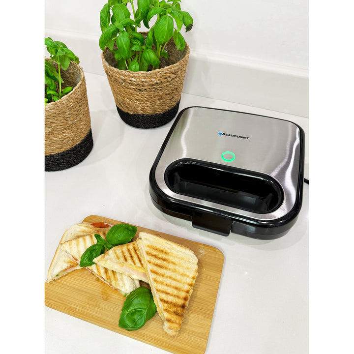 Sandwich toaster grill 750W Blaupunkt SMS501, negru-argintiu