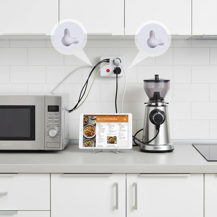 Baretă de alimentare Maclean, cablu prelungitor 2 prize + 3xUSB, 110-240V AC 50/60Hz, 2.1A max 2500W, 3 m, alb, MCE388 W