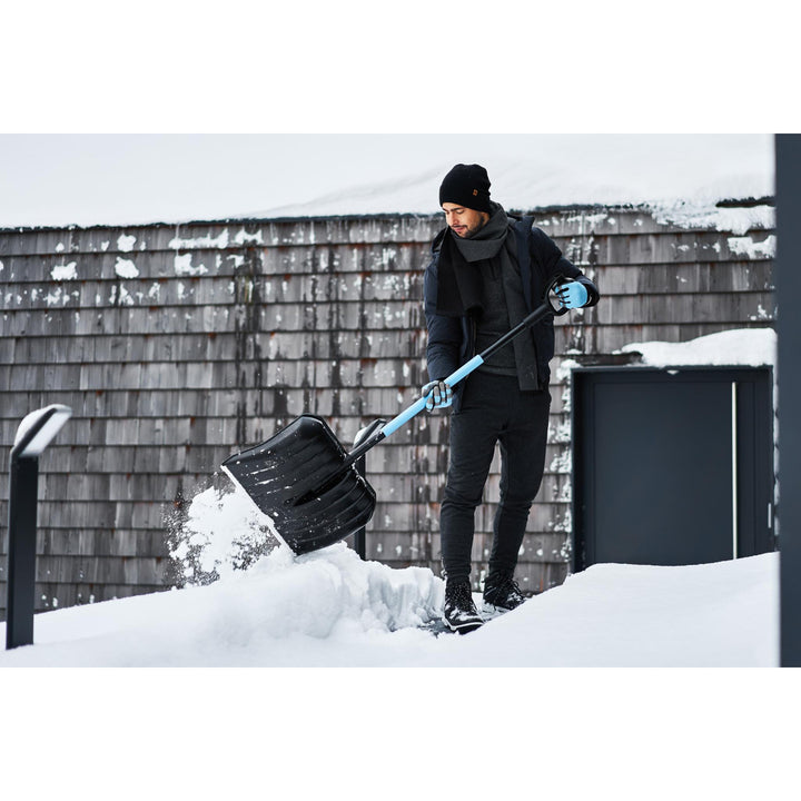 Lopată de zăpadă Cellfast, mâner din aluminiu, 140 cm lungime, Cellpro 40-340 + răzuitor de sticlă