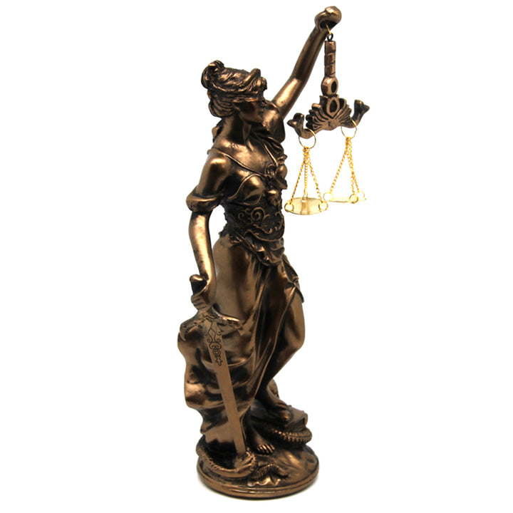 Figurina lui Temida cu cântar și sabie, sculptură juridică din bronz, Regina Isabel