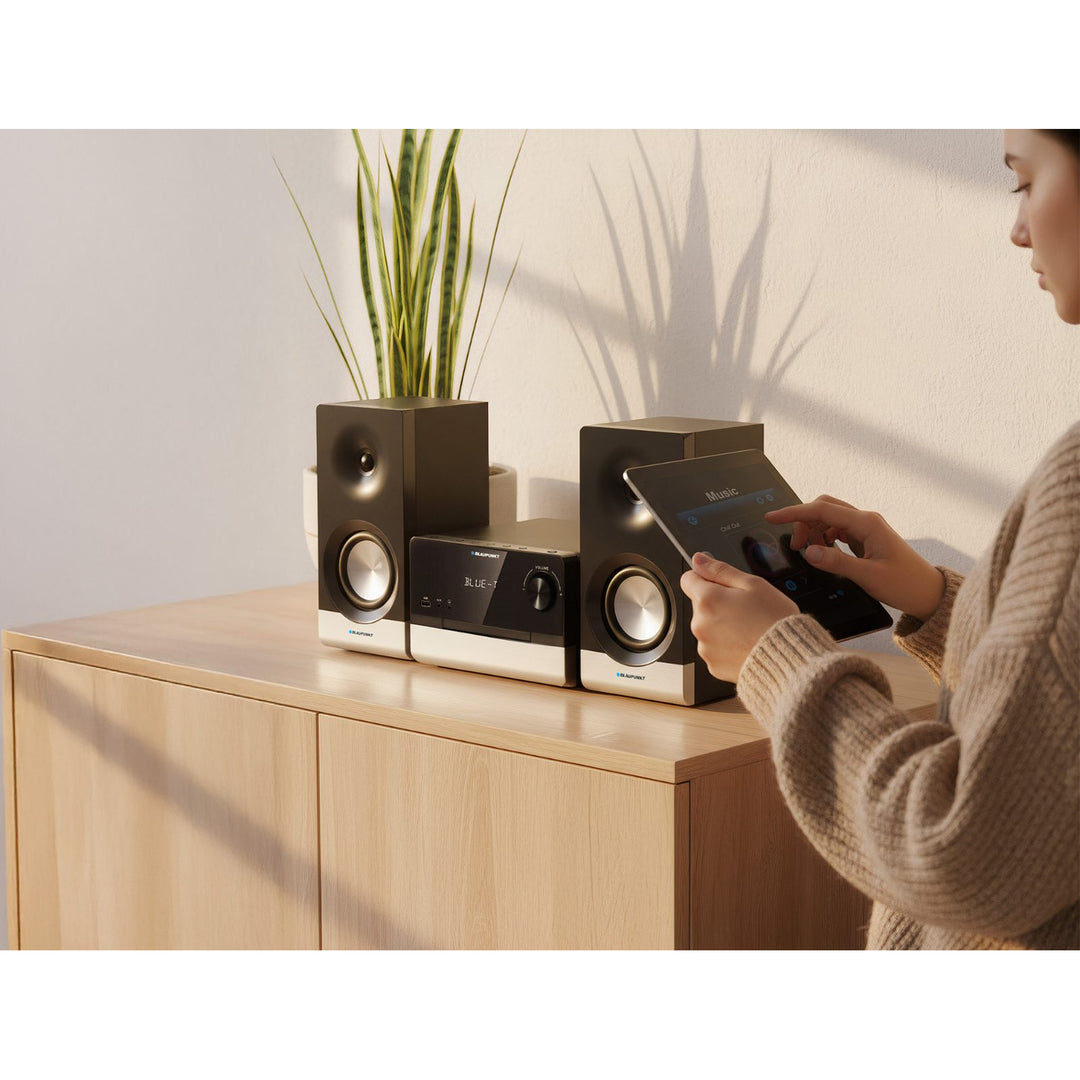 Blaupunkt Microfon, CD, USB, radio FM, Bluetooth, telecomandă, ceas cu funcție de alarmă, MS40.2BT