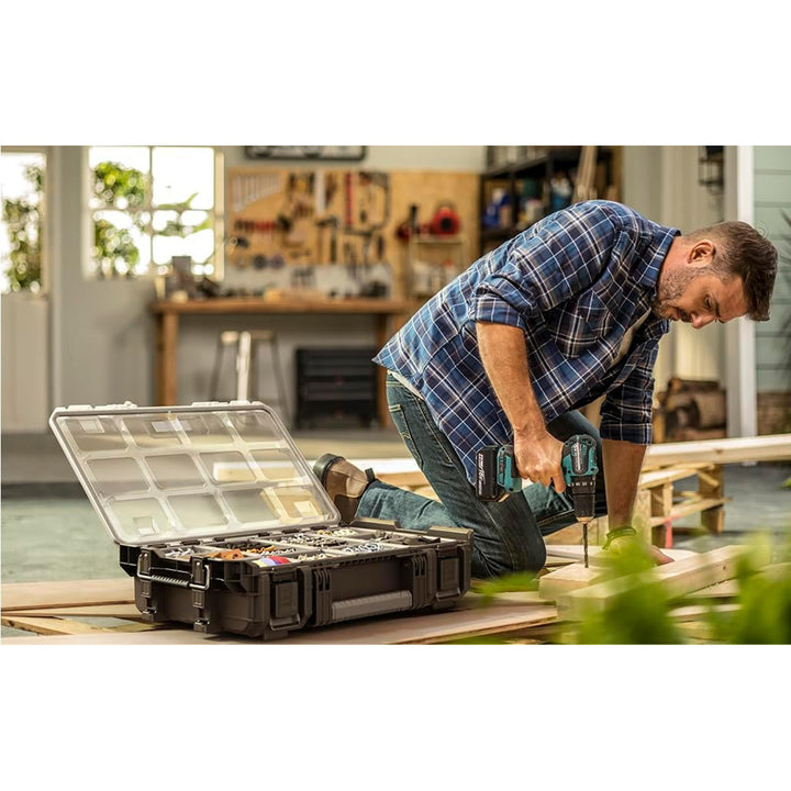 Organizator pentru scule Keter ROC Pro Gear 1.0, capacitate de peste 13 litri, capac transparent și rezistent, garnitură de protecție împotriva prafului și apei, închizători metalice, 257190