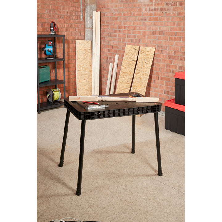 Banc de lucru Keter Ultimate, pliabil, capacitate de încărcare de până la 453 kg, asamblare în 30 de secunde, spațiu de lucru mare cu găuri de 3/4 inch, portabil, 262936