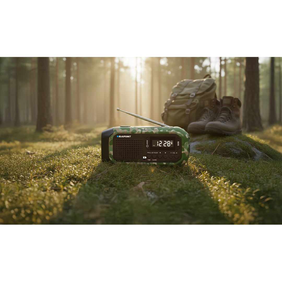 Radio FM de urgență Blaupunkt, lanternă LED, lumină de citit, sistem triplu de încărcare, alarmă SOS, ER20GC