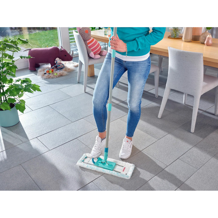 Set Profi Leifheit, mop și găleată cu roți, stoarcere cu piciorul, golire ușoară, capacitate 8 l, capăt de curățare Micro duo, 55096