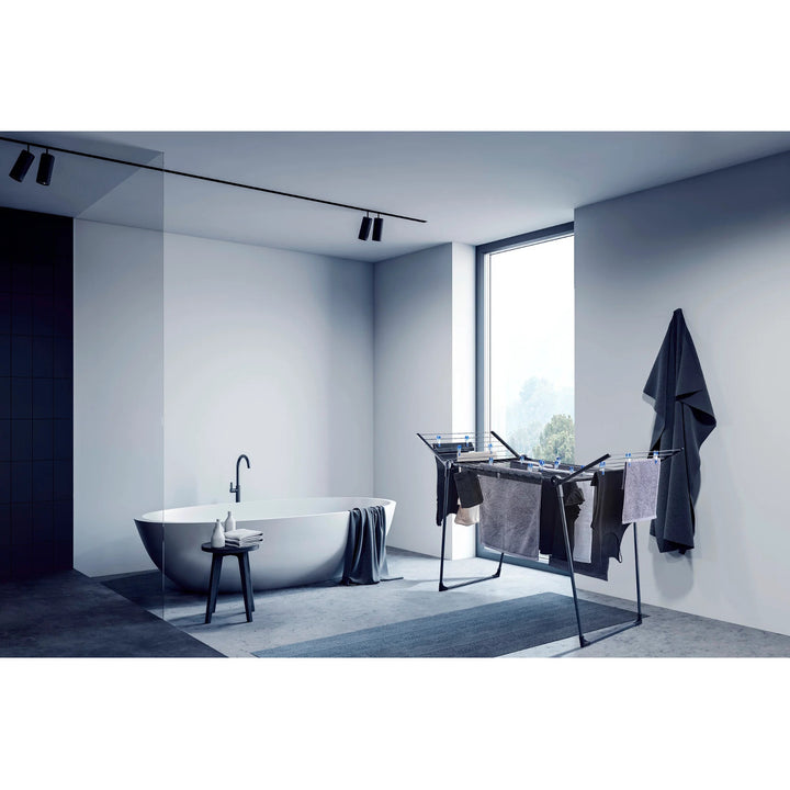 Leifheit Pegasus 180 Solid Black Uscător de rufe, lungime linie 18 m, picioare paralele stabile, rezistent la intemperii, 2 cleme pentru rufe, 81589