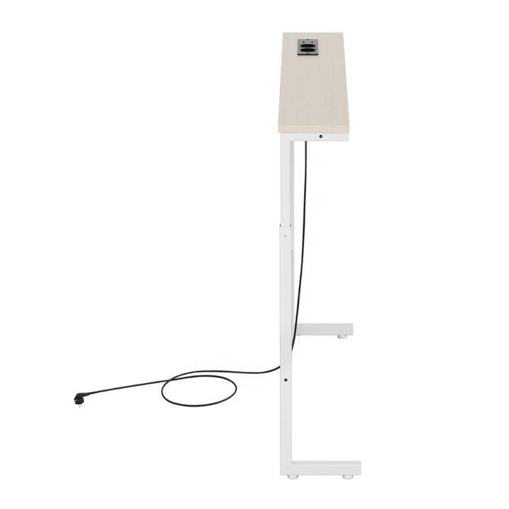 Consolă / măsuță cu priză de încărcare Maclean, albă cu blat deschis la culoare, înălțime reglabilă 62-83 cm, max. 25 kg, cablu de 2,5 m, MC-140 W