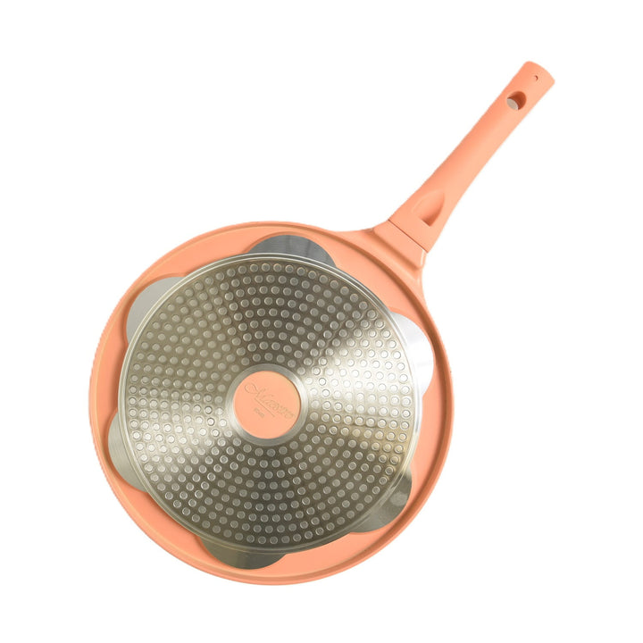 Tigaie pentru clătite Maestro, model cu emoticoane, diametru 26 cm, strat antiaderent, mâner din silicon, compatibilă cu orice tip de aragaz, MR-1222-B