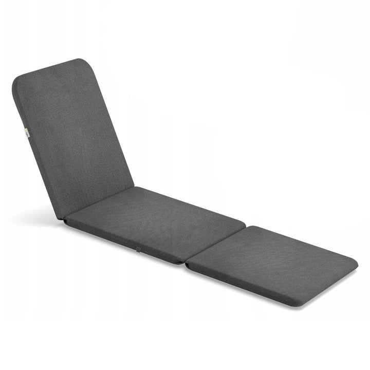 Pernă pentru șezlong Jaipur, culoare gri închis, țesătură S-500, dimensiuni 190x60 cm, două sisteme de fixare, impermeabilă, se poate spăla în întregime, S-49