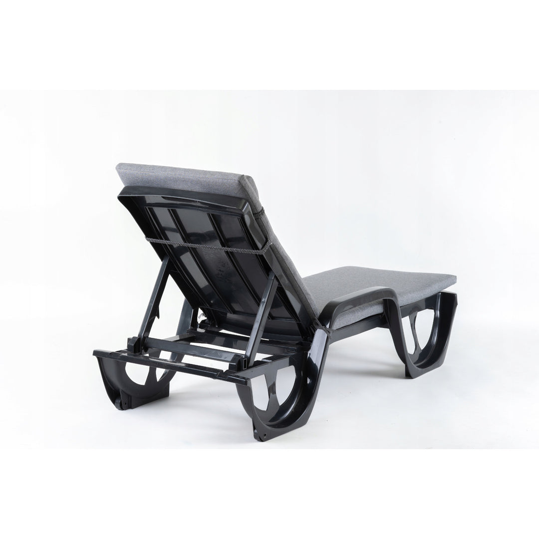 Pernă pentru șezlong Madera, culoare gri, țesătură S-550 melanj, dimensiuni 190x55 cm, fixare cu bandă elastică, impermeabilă, melanj S-23