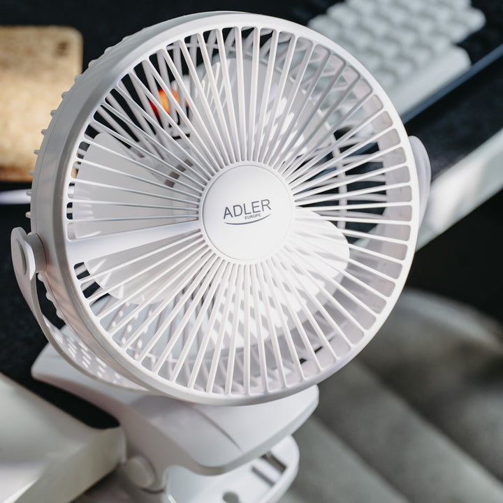 Ventilator de birou cu clemă, alimentat cu baterie, 15,5 cm, rotire la 360°, USB-C, Adler