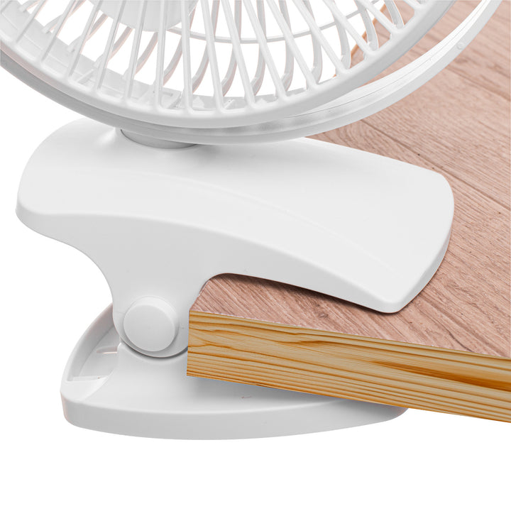 Ventilator de birou cu clemă, alimentat cu baterie, 15,5 cm, rotire la 360°, USB-C, Adler
