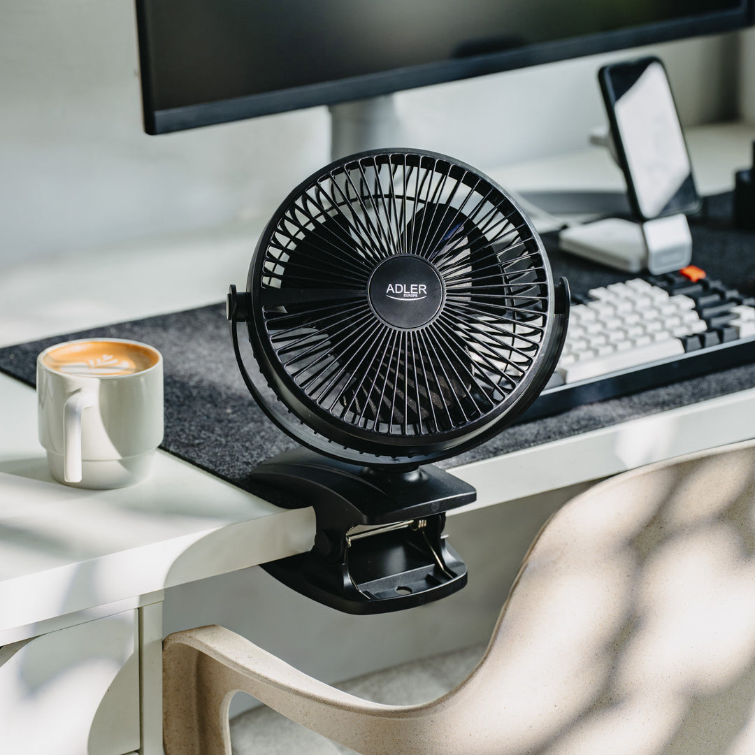 Ventilator de birou cu clemă, alimentat cu baterie, 15,5 cm, rotire la 360°, USB-C, Adler