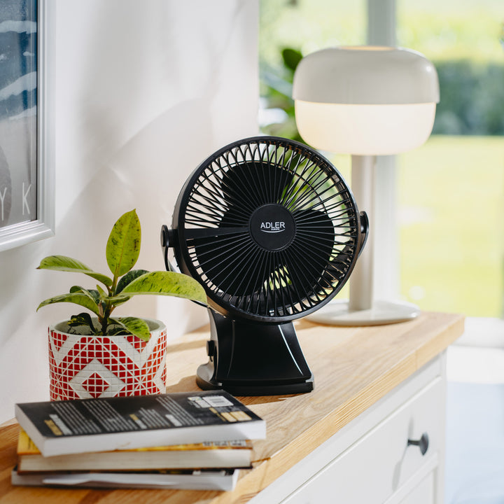 Ventilator de birou cu clemă, alimentat cu baterie, 15,5 cm, rotire la 360°, USB-C, Adler