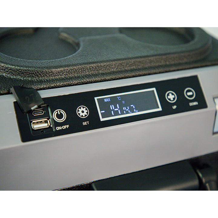 Frigider portabil de mașină cu compresor Blow, capacitate de 35 L, panou de control tactil, 12 V, 24 V și 230 V, priză USB-C, 44-208#