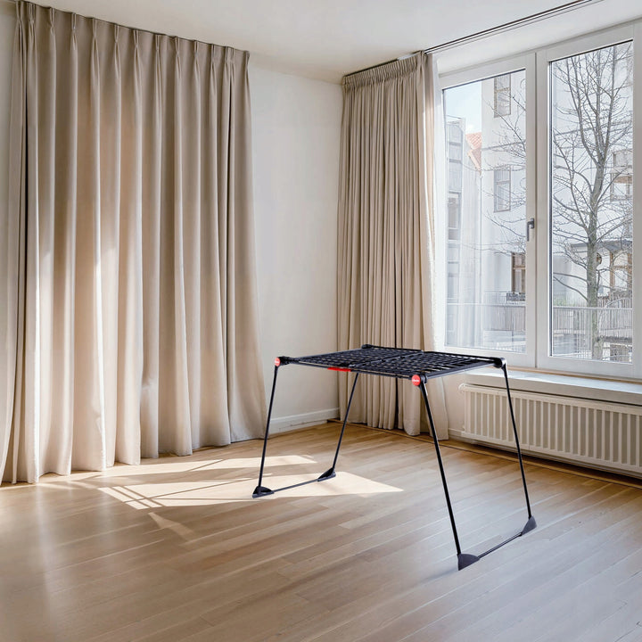 Uscător de rufe Vileda Infinity Flex Ultimate, culoare neagră, suprafață de uscare de până la 30 m, extensibil, cadru înălțat, suporturi pentru lenjerie, roți încorporate, 179620