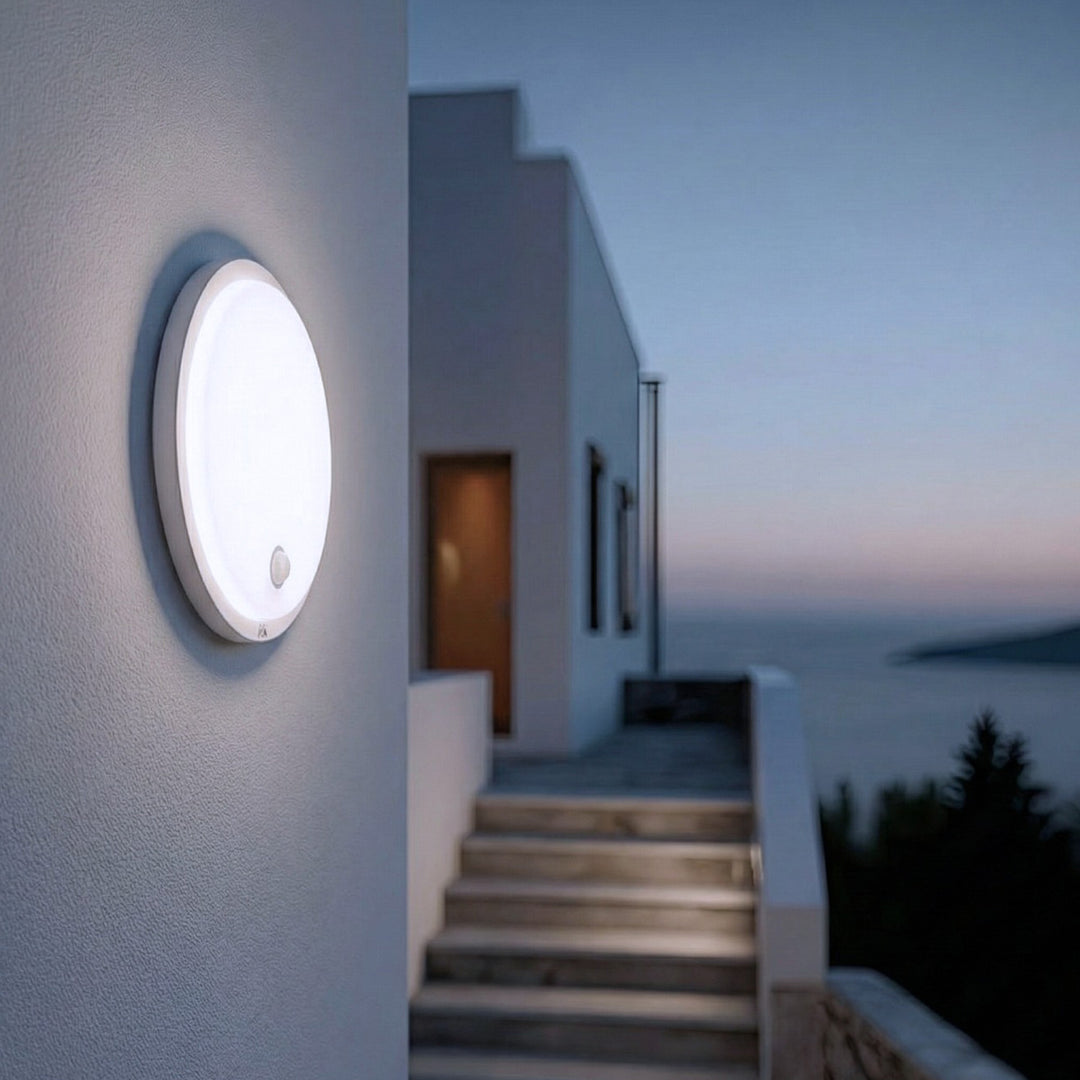 Lampă LED cu senzor de mișcare Maclean, senzor PIR, culoare albă, 10 W, IP65, 1000 lm, lumină neutră, MCE525 W, 2 bucăți