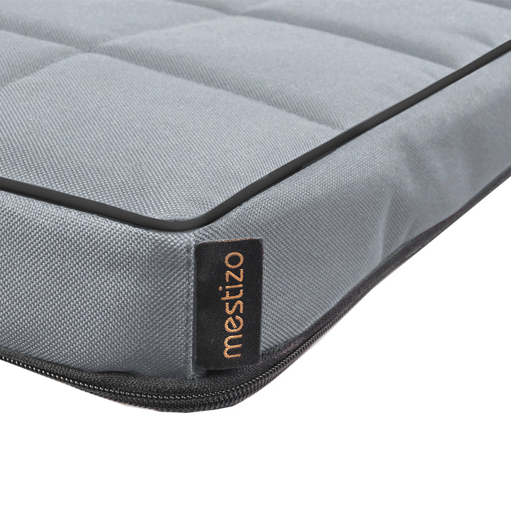 Saltea pentru caini si pisici Vigo Checked, 80 x 60 x 5 cm, gri deschis - negru